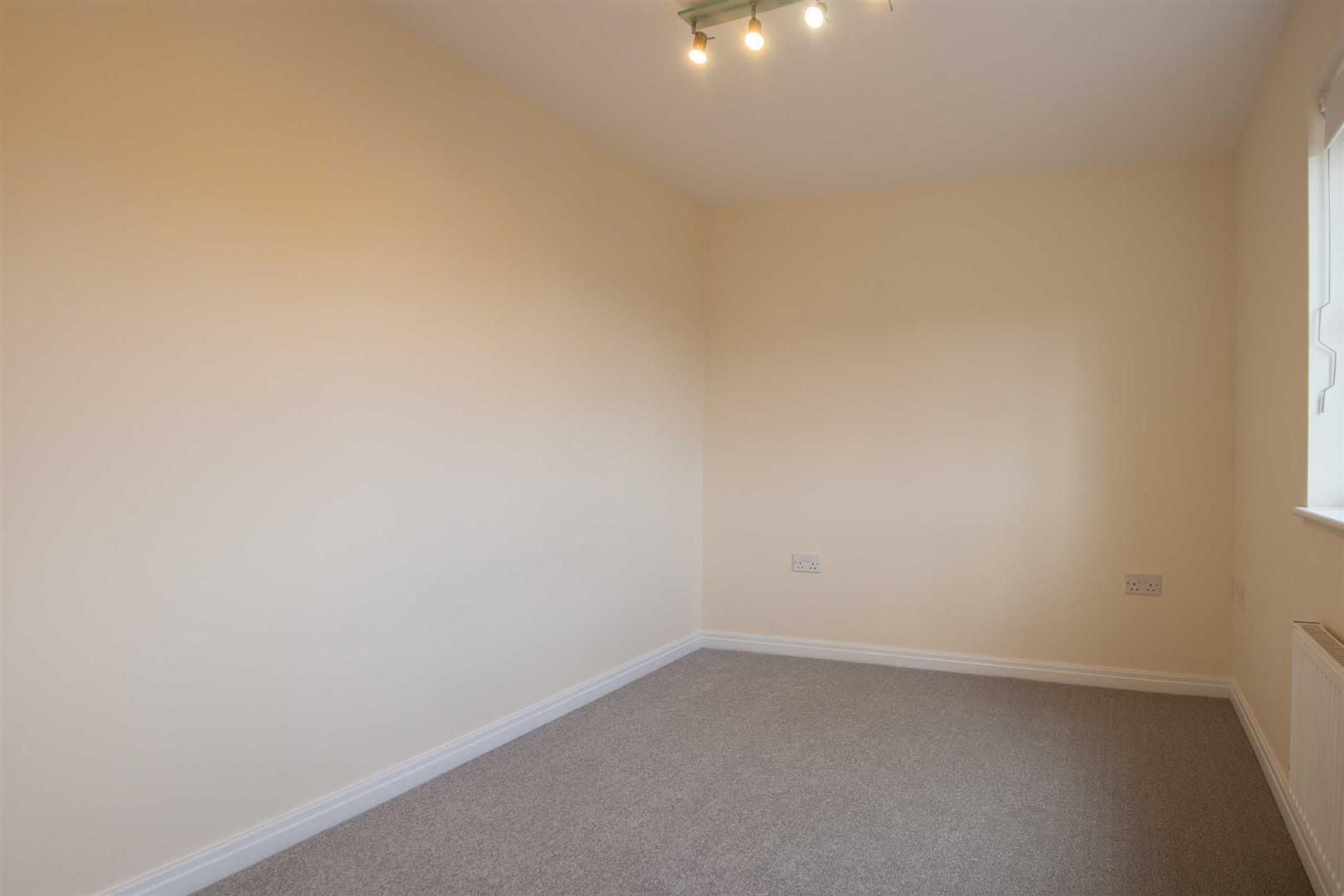 Harlow Crescent, Oxley Park, Milton Keynes
